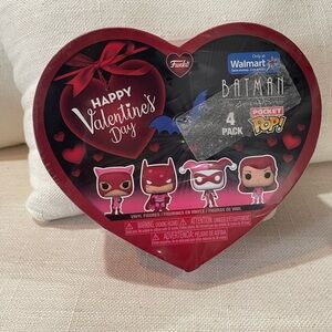 2023 Pink DC Batman Animated Funko Pocket Pop Valentines Harley Catwoman Ivy